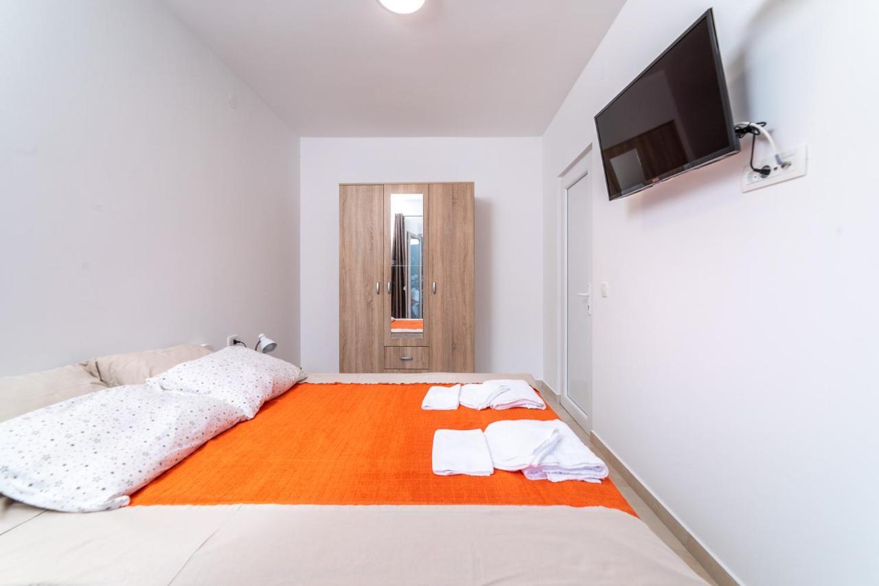 Java Apartments دوبروتا المظهر الخارجي الصورة