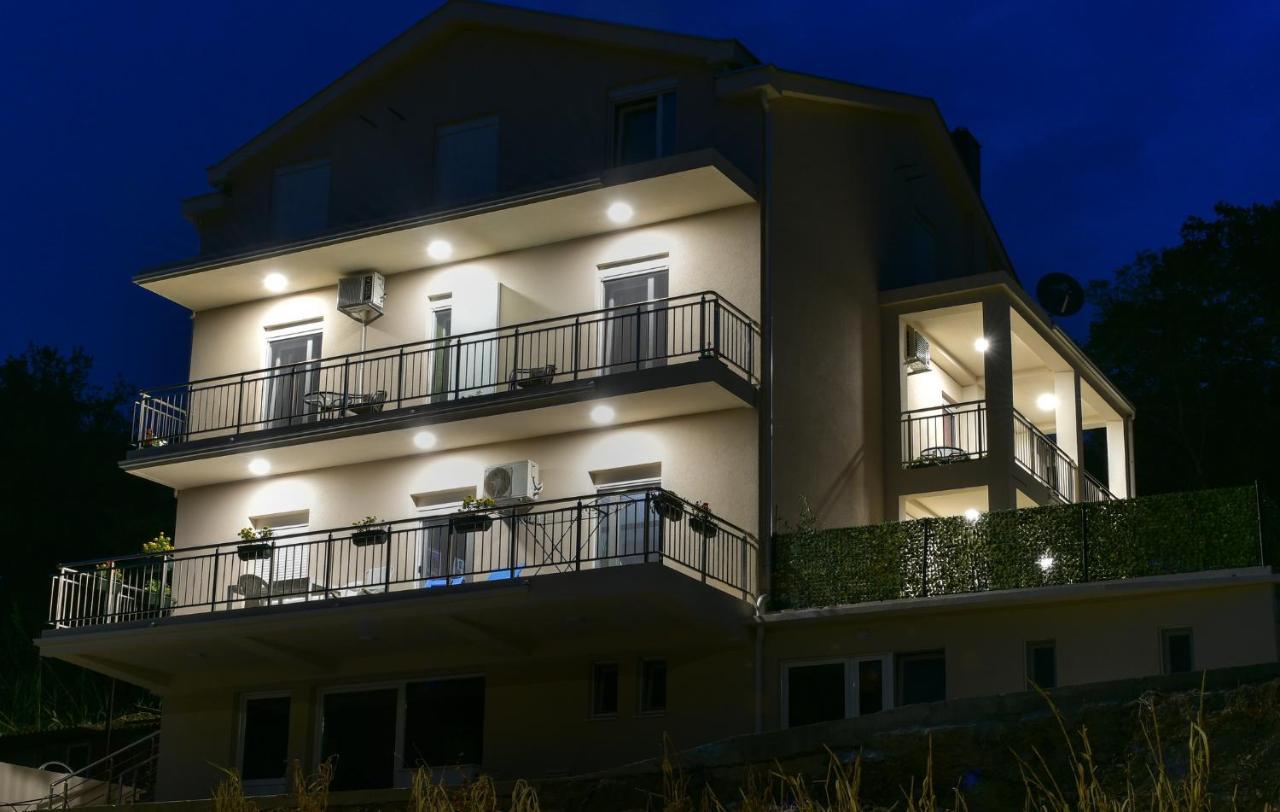 Java Apartments دوبروتا المظهر الخارجي الصورة